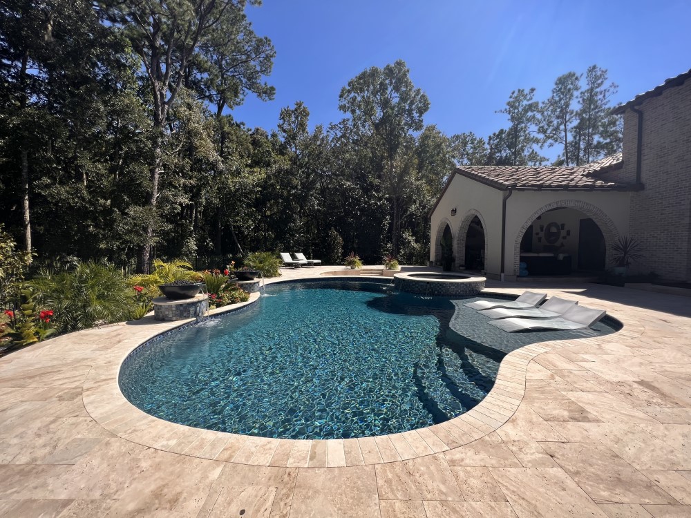 Featured image for “Why Choose Gunite Pools Over Fiberglass Pools?”